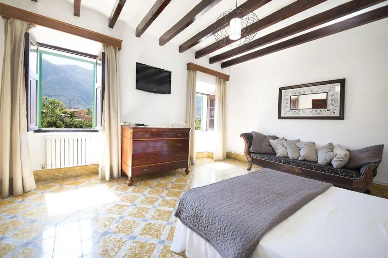 Villa Rae Soller